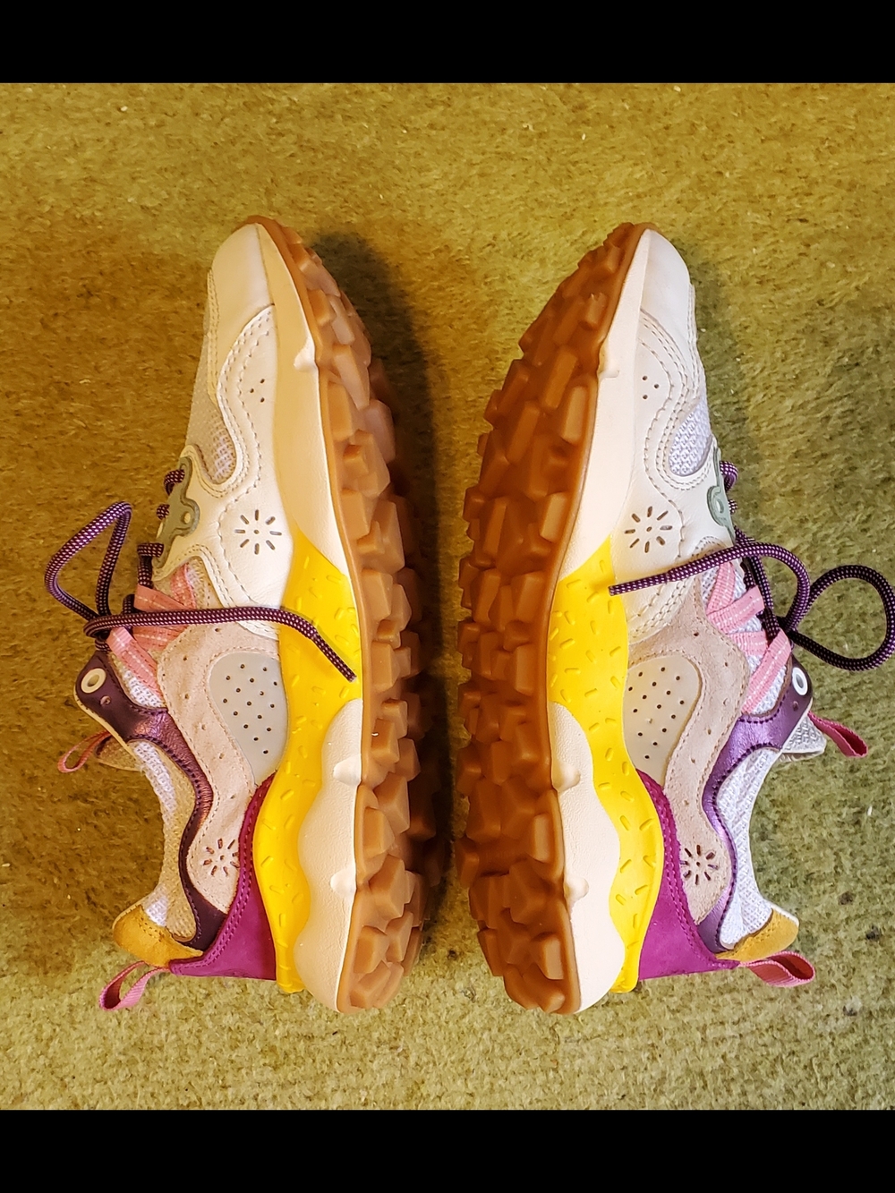Women's Flower Mountian Yamano Sneakers - Picture 5 of 5